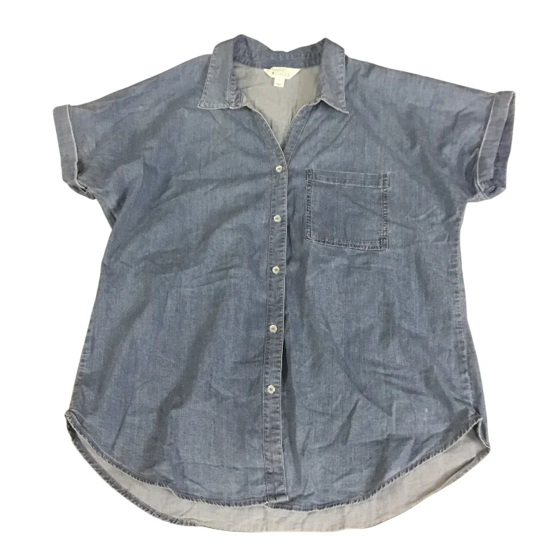 Top Short Sleeve By Market & Spruce In Blue Denim, Size: L