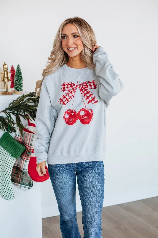 Women's Effortless Casual Outfit With A Cherry On Top Oversized Crewneck