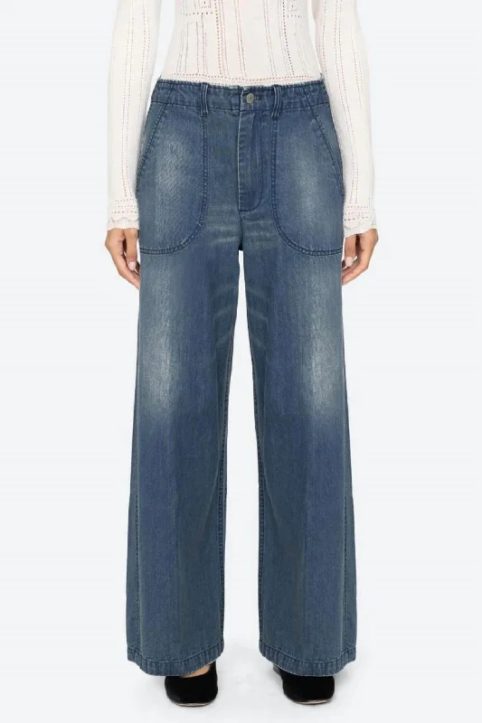 Chic Women's Garments Amari Jean In Blue