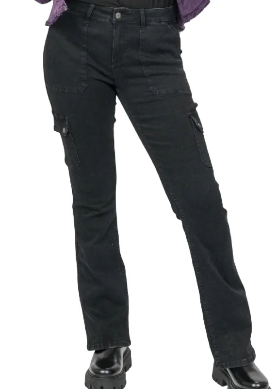 Women's Activewear Apparel Cargo Pant In Black